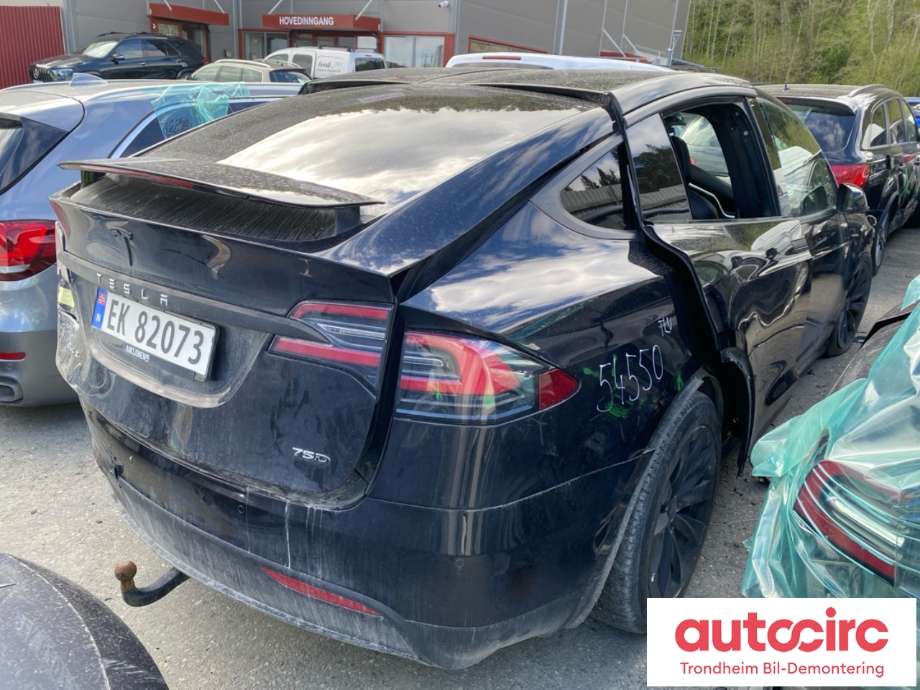 Tesla Model X 2016-->> delebil , Motorkode: L2S|L2S, Girkassekode: TRINNLØS