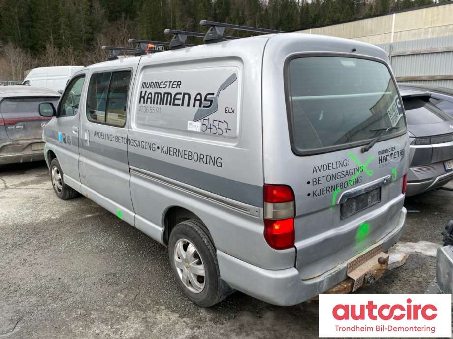 Toyota Hiace 2007-2012 (Fase 3) , Motorkode: 2KD-FTV, Girkassekode: 3303026A60