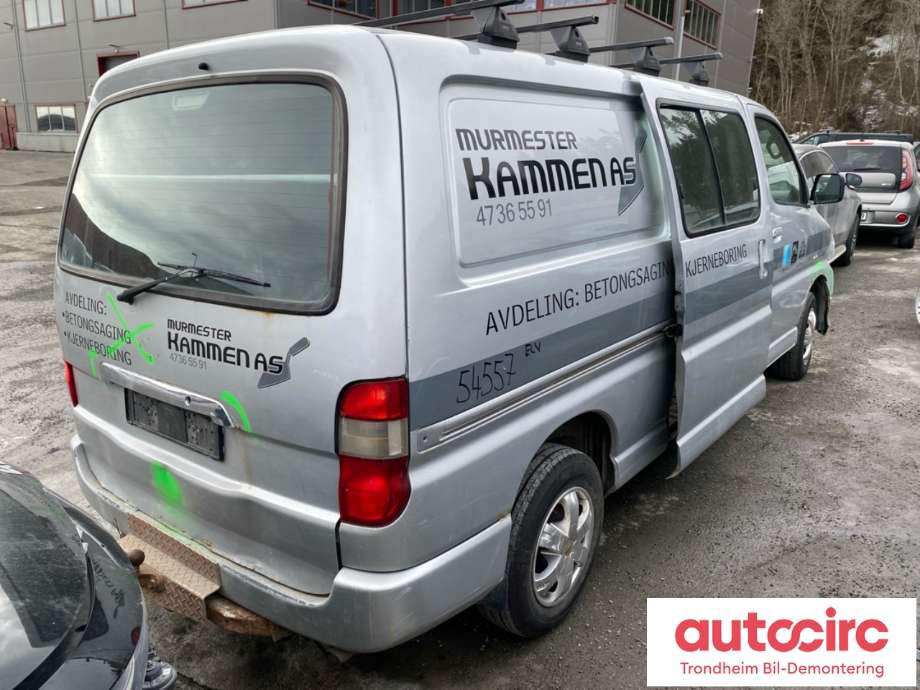 Toyota Hiace 2007-2012 (Fase 3) , Motorkode: 2KD-FTV, Girkassekode: 3303026A60