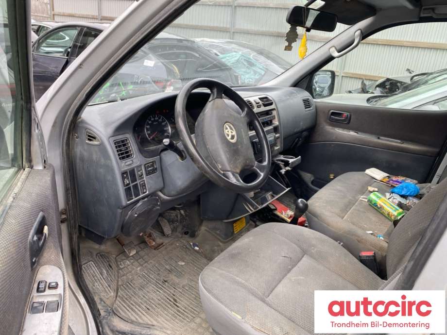 Toyota Hiace 2007-2012 (Fase 3) , Motorkode: 2KD-FTV, Girkassekode: 3303026A60
