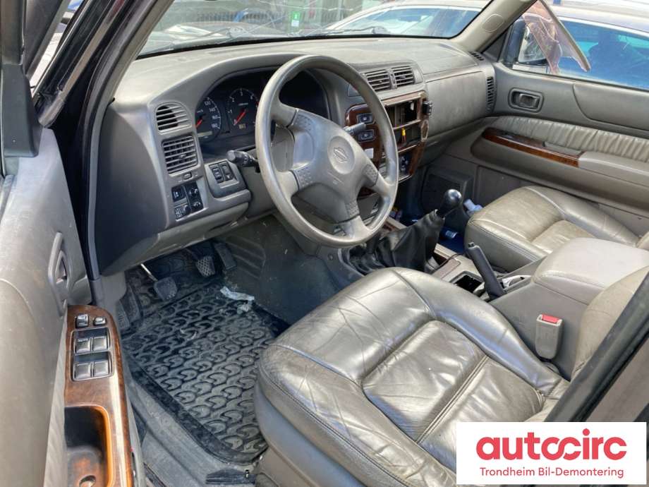 Nissan Patrol 1998-2004 (Fase 1) (Y61) (Y61), Motorkode: ZD30DDTI, Girkassekode: FS5R50B