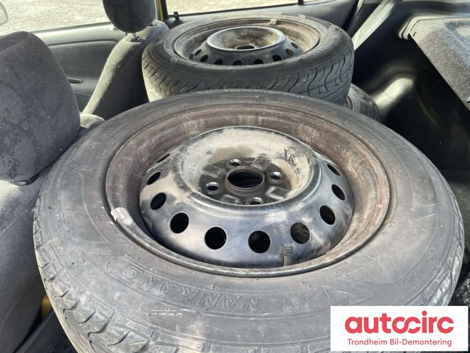Toyota Yaris 1999-2003 (Type I, Fase 1) , Motorkode: 2NZ-FE, Girkassekode: 3030052021