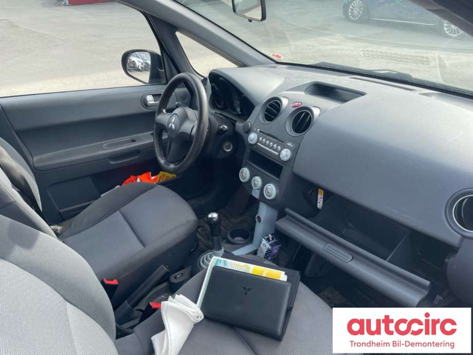 Mitsubishi Colt 2004-2008 (Type VII, Fase 1) , Motorkode: 134910, Girkassekode: