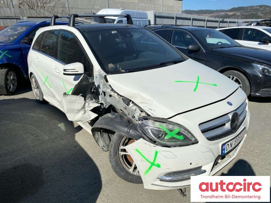 Mercedes B-Klasse 2011-2018 (W246) (W246), Motorkode: 270910, Girkassekode: 711643