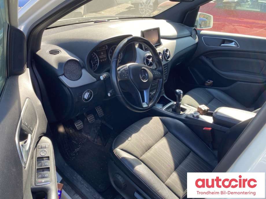 Mercedes B-Klasse 2011-2018 (W246) (W246), Motorkode: 270910, Girkassekode: 711643