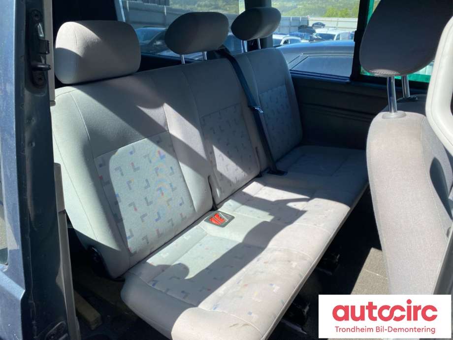 VW Transporter / Caravelle 2003-2009 (Fase 1) (T5) (T5), Motorkode: AXE, Girkassekode: HNC