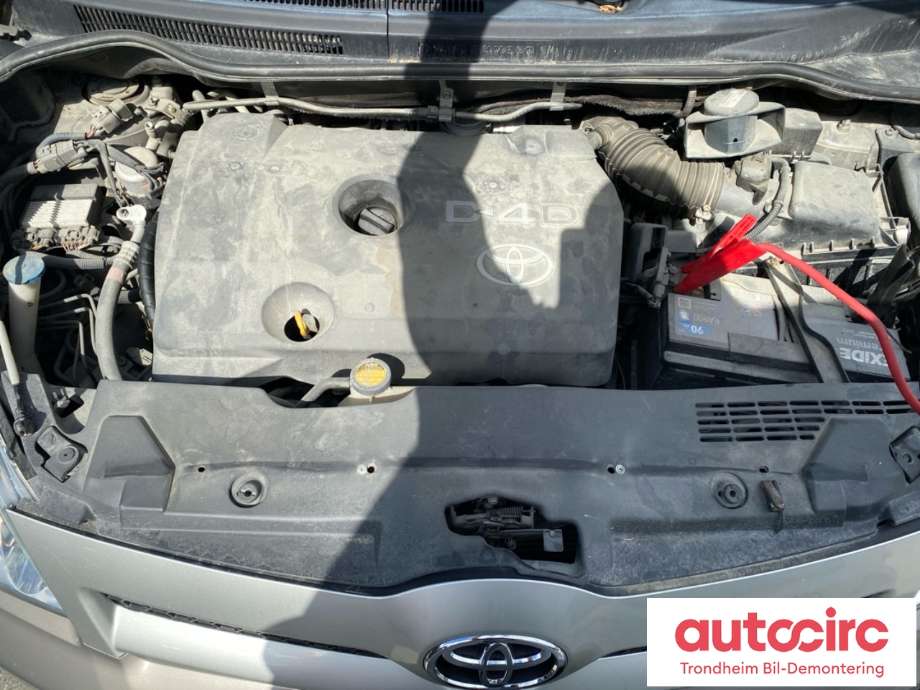 Toyota Verso 2004-2009 (Type II) , Motorkode: 2AD-FTV, Girkassekode: 3030064030