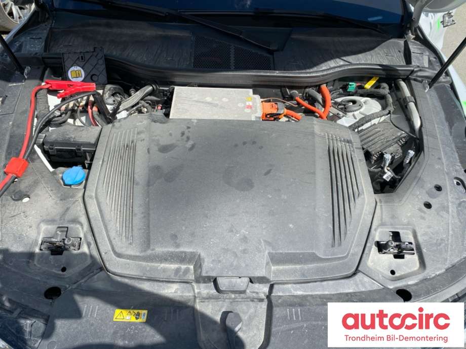 Audi e-tron 2018-->> , Motorkode: EAS|EAW, Girkassekode: 0MA300040F
