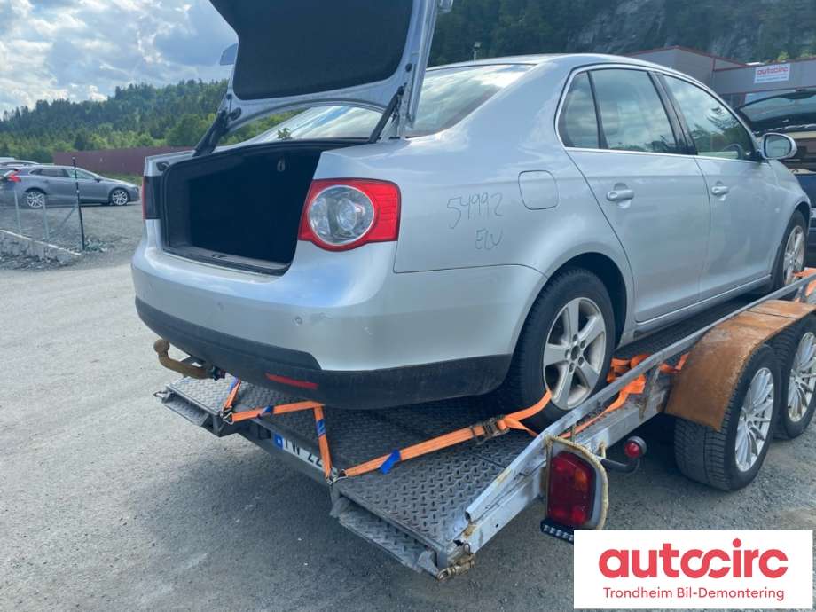 VW Jetta 2005-2010 , Motorkode: BLF, Girkassekode: 0AG 300 040 C