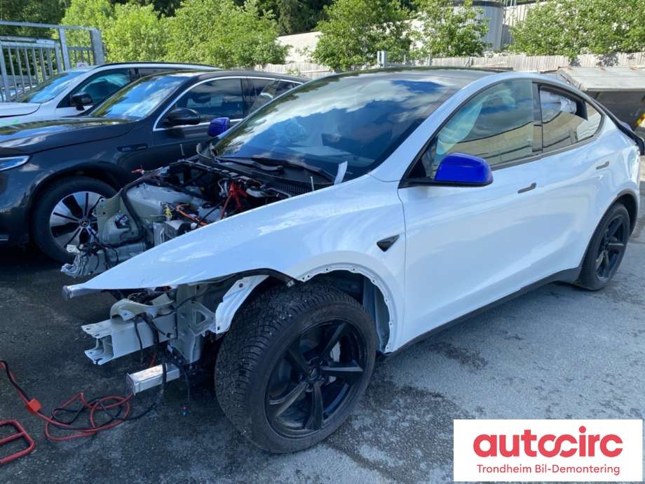 Tesla Model Y, 2024->> (Type II)  delebil , Motorkode: 3D3|3D7, Girkassekode: TRINNLØS