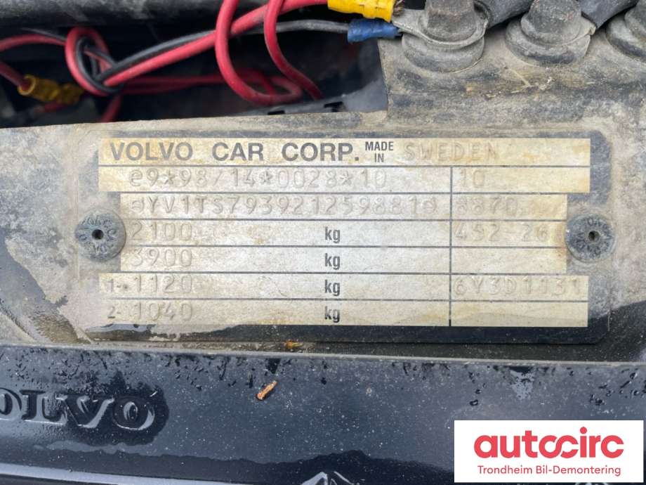 Volvo S80 1998-2006 (Type I) , Motorkode: D5244T, Girkassekode: 8667365