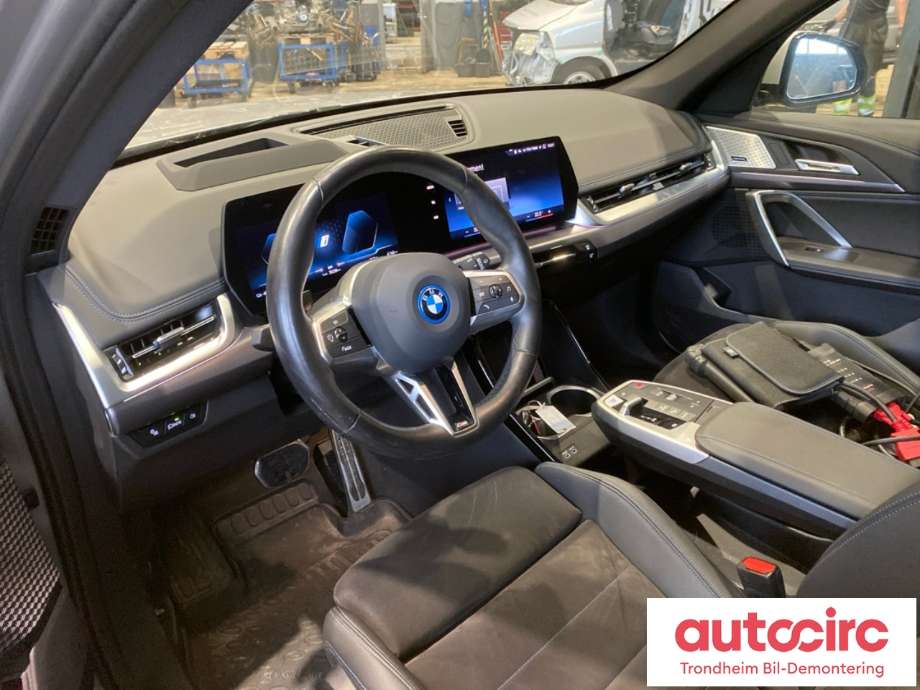 BMW iX1 2023-->> (U11) (U11), Motorkode: HB0001N0|HB0002N0, Girkassekode: TRINNLØS