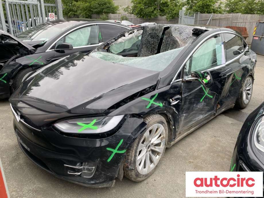 Tesla Model X 2016-->> delebil , Motorkode: 3D1|L2S, Girkassekode: TRINNLØS