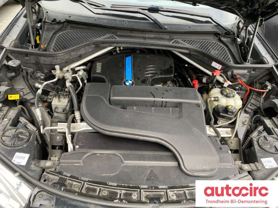 BMW X5 2013-2018 (F15) (F15), Motorkode: N20B20A, Girkassekode: 24008486623