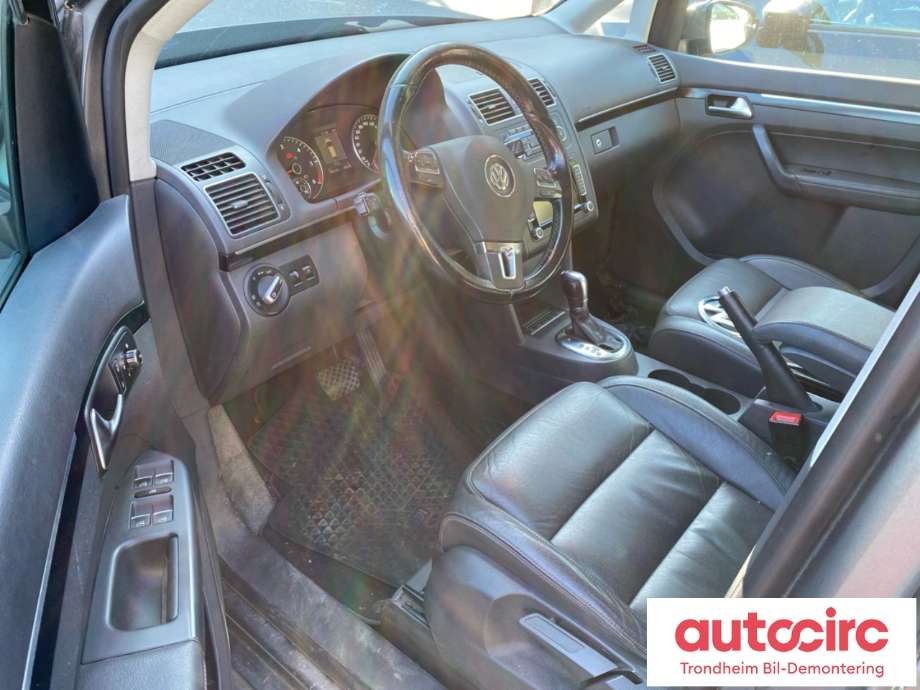 VW Touran 2010-2015 (Type I, Fase 3) , Motorkode: CAYC, Girkassekode: NKA