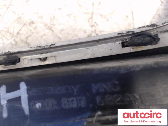 Deksel til Audi A8 2003-2010 (Type II)  (RUNDT TÅKELYKT H. FORAN|4E0807682AM|4E0807680A|)