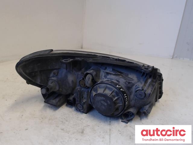 Frontlykt venstre halogen til Kia Cerato 2005-2007 (..|921012F220|)