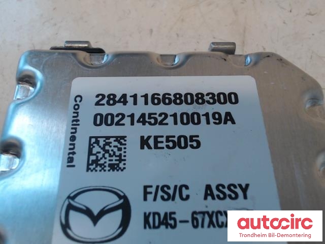 Parkeringskamera foran til Mazda CX-5 2012-2017 (Type I)  (..|KD4567XCXE|KD45-67XCX-E|KE505)