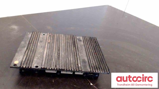 Bilstereo forsterker til Volvo XC90, 2002-2006 (Type I, Fase 1)  (..|30657514)