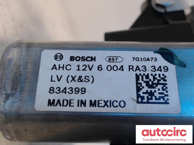 Rattaksel til Tesla Model X 2016-->>  (BOSCH|6004RA3349|1027811-00-F|834399)