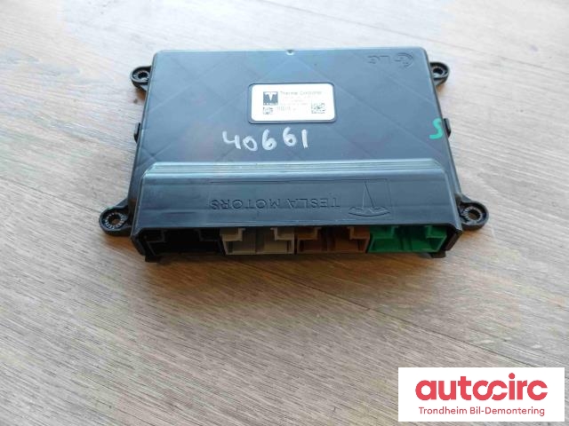 Styreenhet diverse til Tesla Model S 2016-2021 (Fase 2) (1034215-00-A|1034215-00-A|)