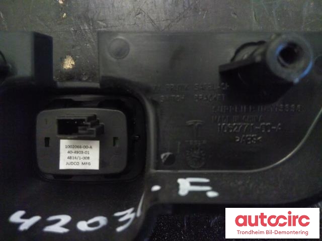 Bryter diverse til Tesla Model X 2016-->>  (JUDCO MFG|1002066-00-A|)