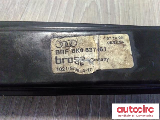 Ruteheis venstre foran til Audi A4 2007-2014 (Type IV) (B8) (B8) (BROSE|8K0837461|1021-979814-101|)