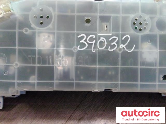 Instrumentpanel til Mazda 6 2008-2010 (Type II, Fase 1)  (..|GAL2-55-471?|TD1155430|TD1155430-K9001)