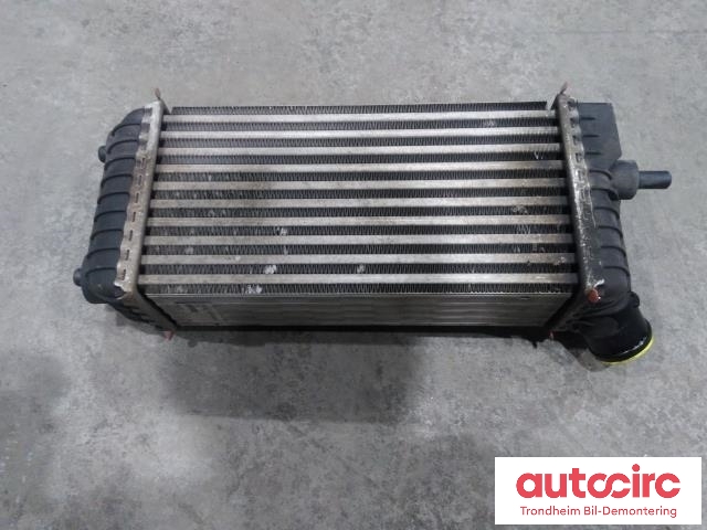 Intercooler til Mazda 3 2009-2013 (Type II)  (FOMOCO|Y64213550|Y642-13-550|8V61-9L440-BC)