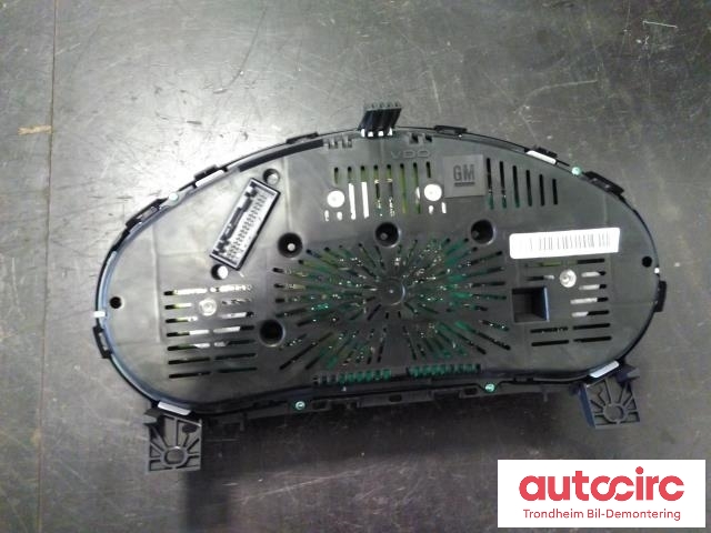 Instrumentpanel til Opel Insignia A 2009-2014  (GM|13333344|365903926|)
