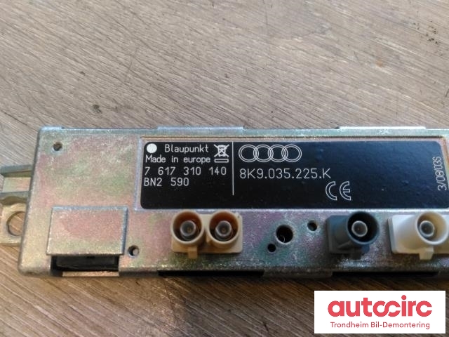 Antenne forsterker til Audi A4 2007-2014 (Type IV) (B8) (B8) (BALUPUNKT|8K9035225K|7617310140|)