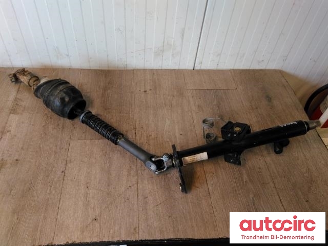 Rattaksel til Mercedes ML, 1997-2005 (W163) (W163) (..|A1634600416)