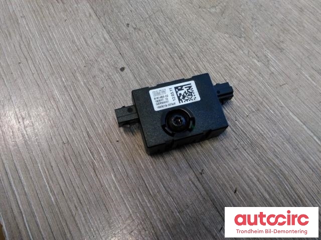 Antenne forsterker til BMW X3, 2010-2017 (F25) (F25) (..|9181453)