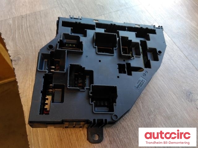 Sikringsboks til BMW X3 2010-2017 (F25) (F25) (..|9210860|61149210860|1-1703345-3)