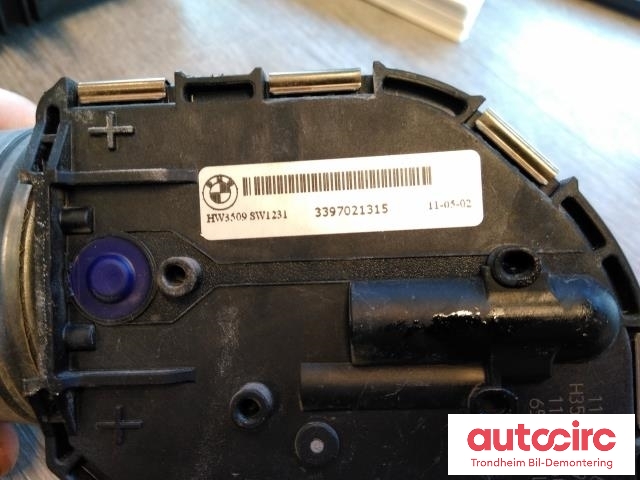 Viskermotor frontrute til BMW X3 2010-2017 (F25) (F25) (BOSCH|3397021315|1397220638|61617213275)