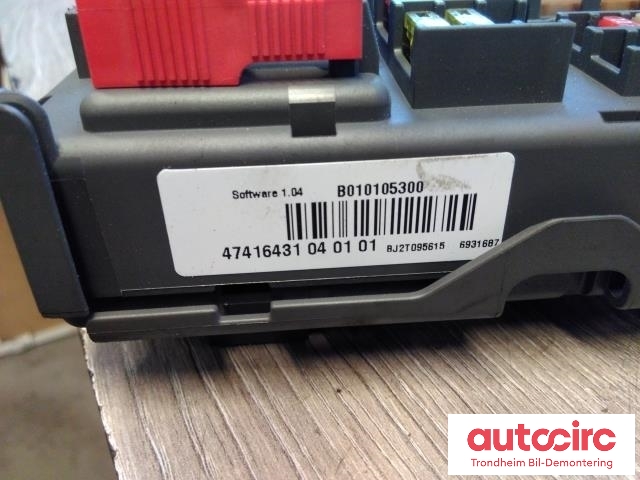 Sikringsboks bagasjerom til BMW X6 2008-2014 (E71/E72) (E71/E72) (..|6931687|61146931687|61 14 6 931 687| 518954020A)