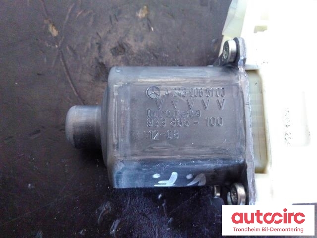 Ruteheis, kun motor, venstre foran til Mercedes A-Klasse 2012-2018 (W176) (W176) (..|A2469065100|)