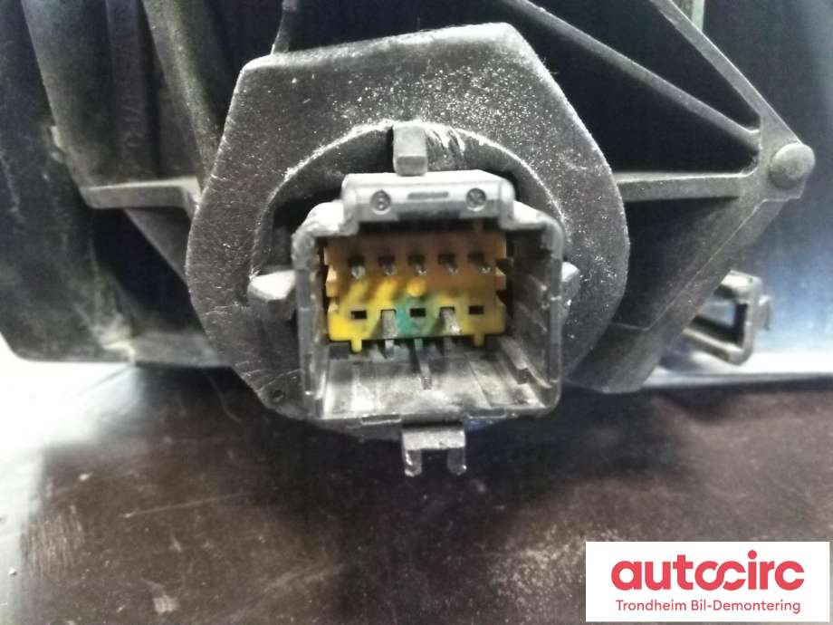 Speil venstre til Renault Megane 2006-2009 (Type II, Fase 2)  (..|7701055985|7701068382|)