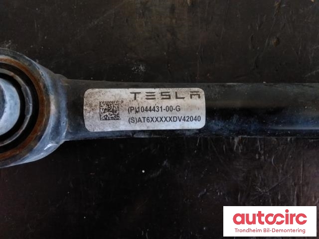 Bærebru høyre bak til Tesla Model 3 2018-2023 (Fase 1)  (MIDTRE FREMRE BÆREARM|1044431-00-G|)