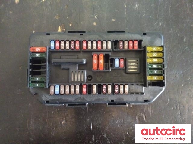 Sikringsboks motorrom til BMW 3-Serie 2012-2018 (F30/F31/F34) (F30/F31/F34) (..|922487903|19098000001|61149224866)