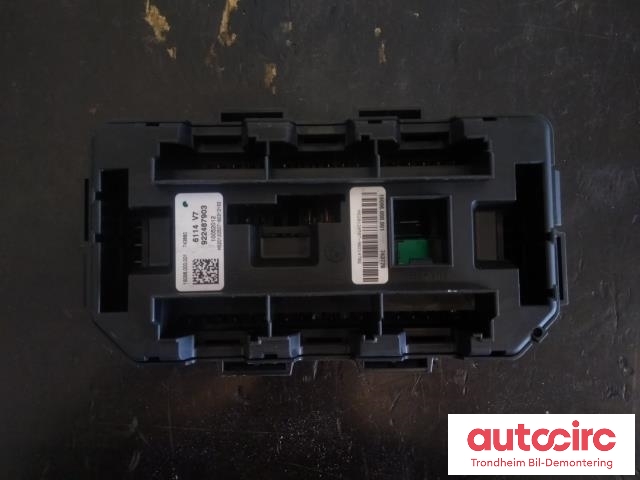 Sikringsboks motorrom til BMW 3-Serie 2012-2018 (F30/F31/F34) (F30/F31/F34) (..|922487903|19098000001|61149224866)
