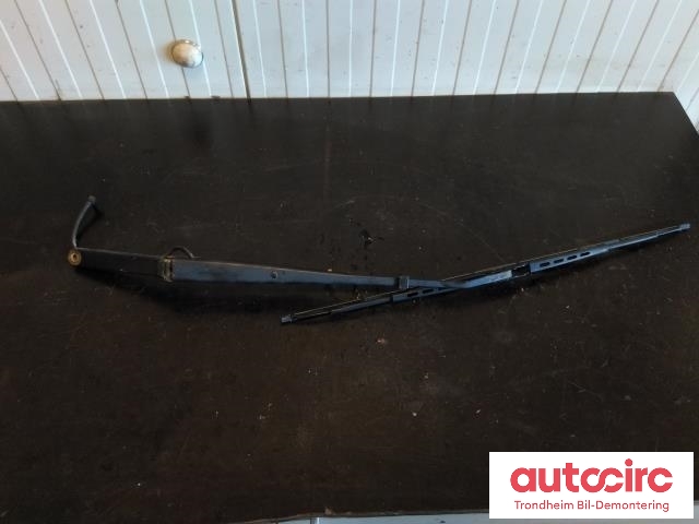 Viskerarm frontrute venstre til Chevrolet Tahoe, 2001-2005 (Type II) (VALEO|)