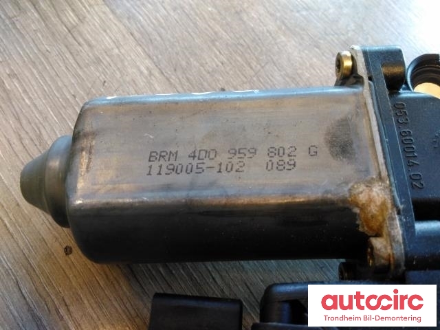 Ruteheis, kun motor, høyre foran til Audi A8 1995-2002 (Type I) (BROSE|4D0959802G|119005-102|114181-101)