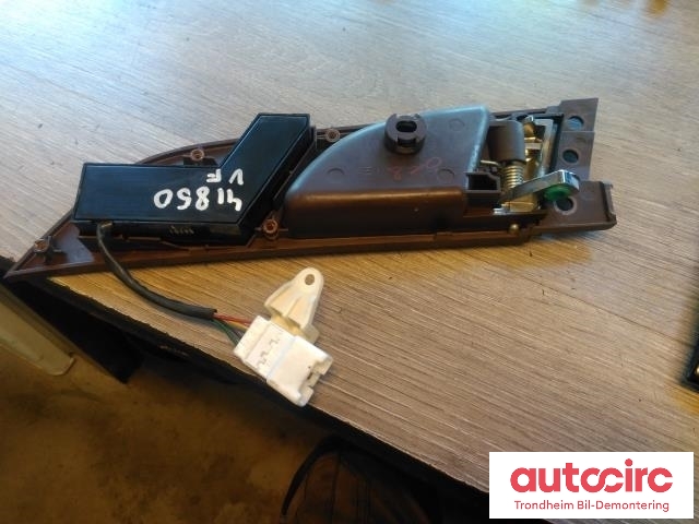 Dørhåndtak inv venst foran til SsangYong Rexton 2004-2006 (Fase 2) (Y200) (Y200) (..|)