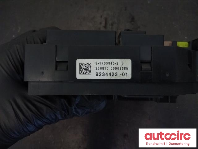 Sikringsboks til BMW 5-Serie 2010-2017 (F10/F11) (F10/F11) (TYCO|9234423|2-1703345-2|61149234423)