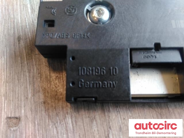 Antenne forsterker til BMW 5-Serie 2010-2017 (F10/F11) (F10/F11) (..|65209228967|10819610|65209276016)