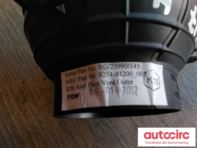 Dashbord friskluftdyse høyre til Mini One/Cooper 2007-2014 (R55-57) (R55-57) (TRW|S0481138A|9254-01200|51452752764)