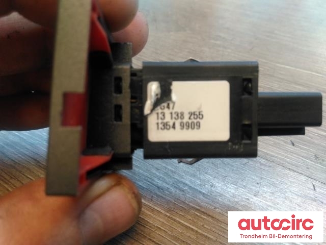 Bryter nødblink til Opel Vectra C 2005-2008 (Type II)  (..|13138255|13549909|)