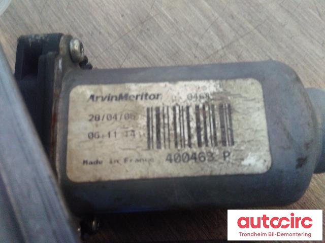 Ruteheis høyre foran til Renault Laguna 2005-2007 (Type II, Fase 2) (TEMIC|114810|400463P|8200000938)