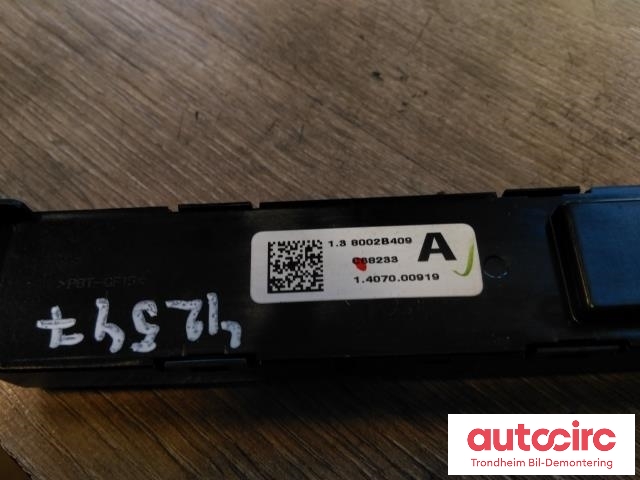 Bryter nødblink til Mitsubishi Outlander 2012-2015 (Type III, Fase 1)  (..|8002B409|138002B409A|C68233)